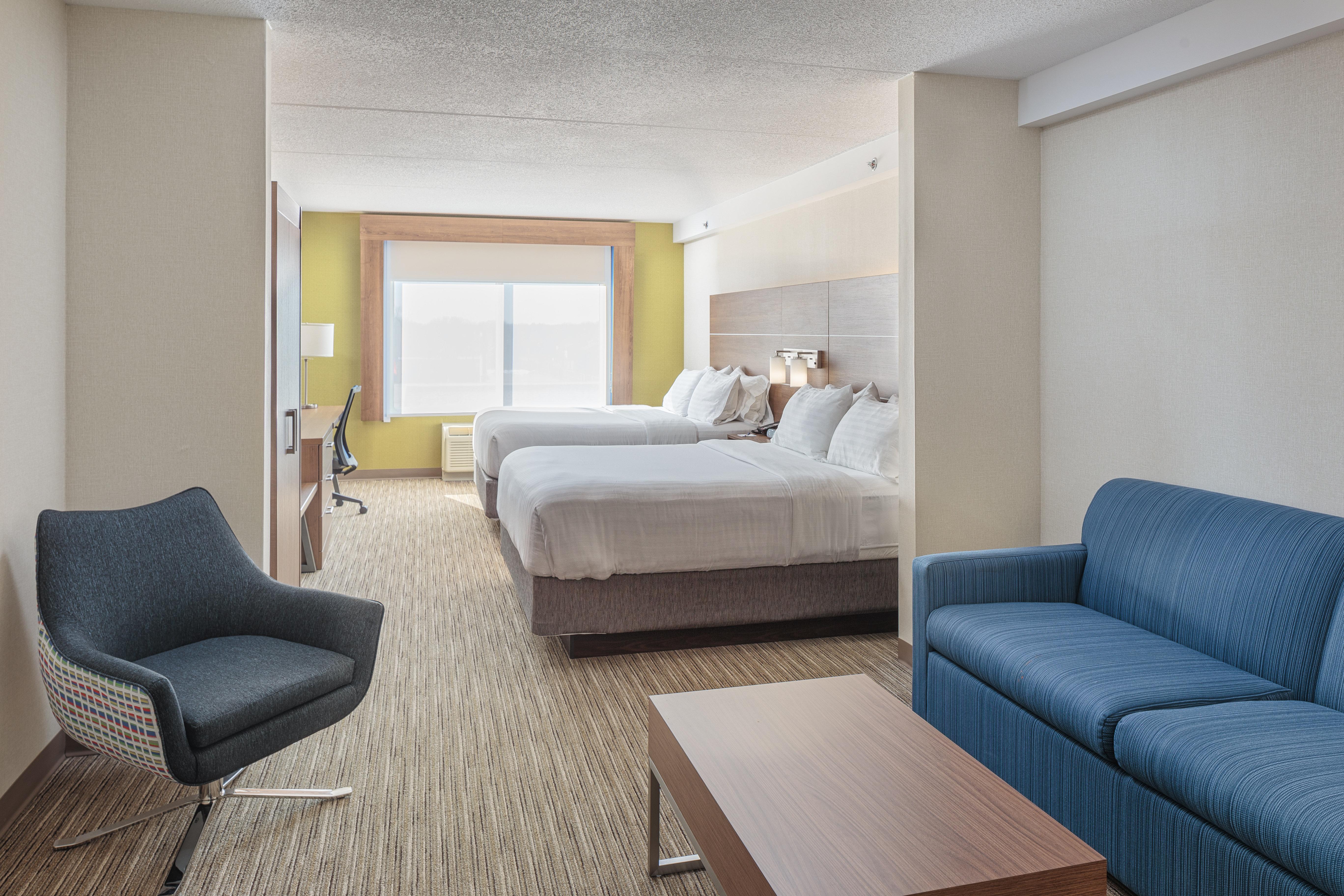 Holiday Inn Express & Suites - Belleville By Ihg Экстерьер фото