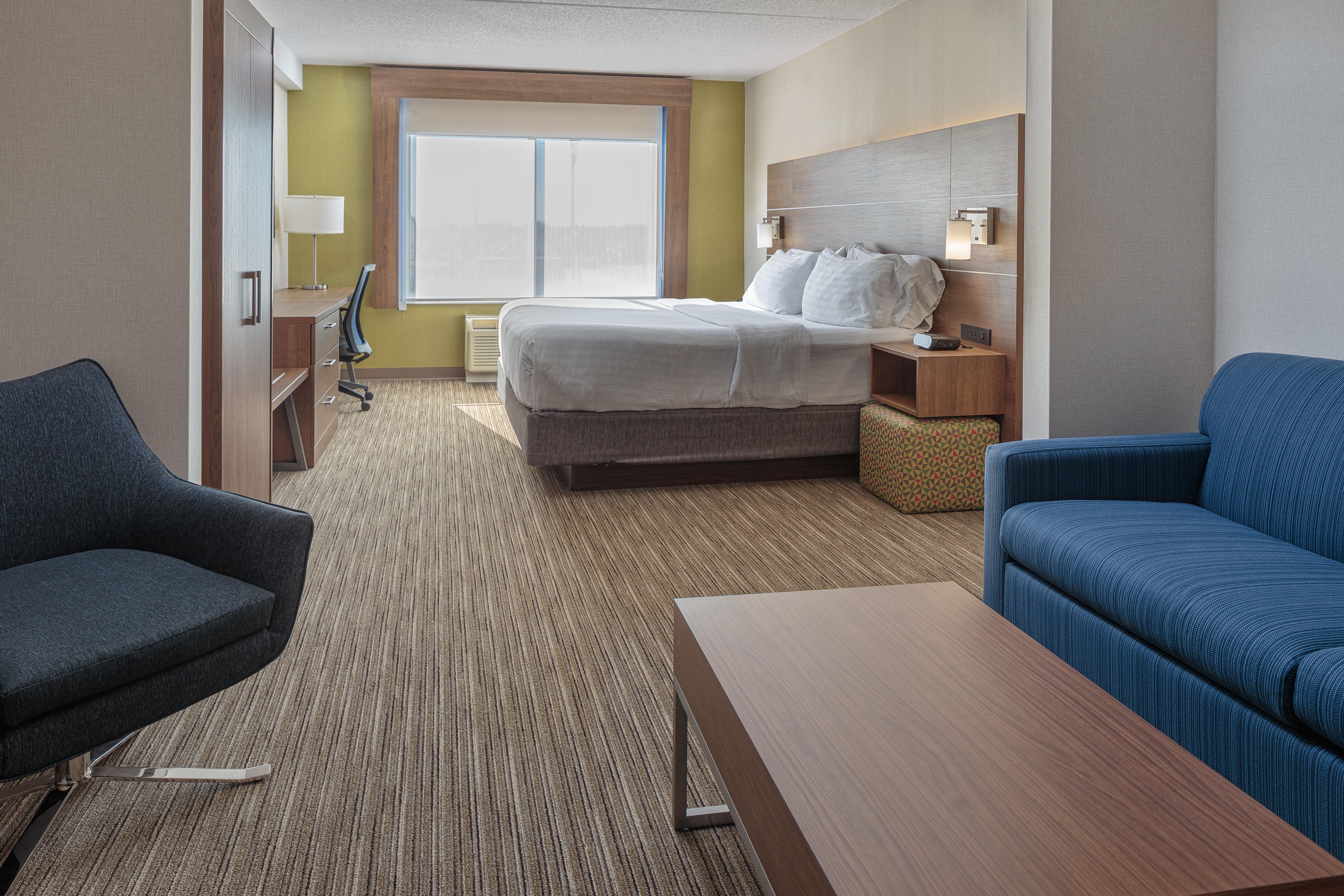 Holiday Inn Express & Suites - Belleville By Ihg Экстерьер фото